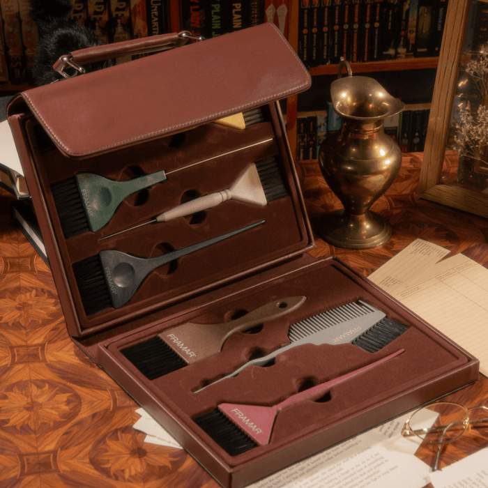 n.8 Pennelli per Tinta Capelli con Custodia in Ecopelle