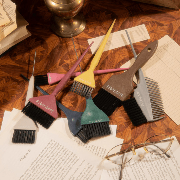 n.8 Pennelli per Tinta Capelli con Custodia in Ecopelle